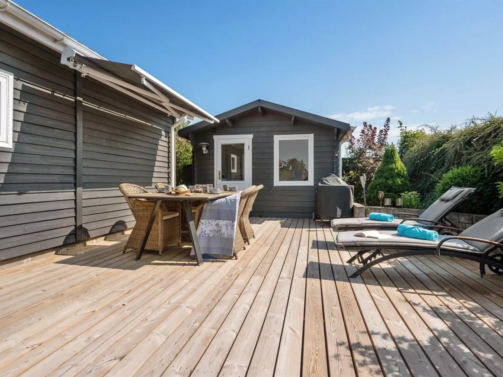 "Elfrede" - 600m from the sea-Buiten