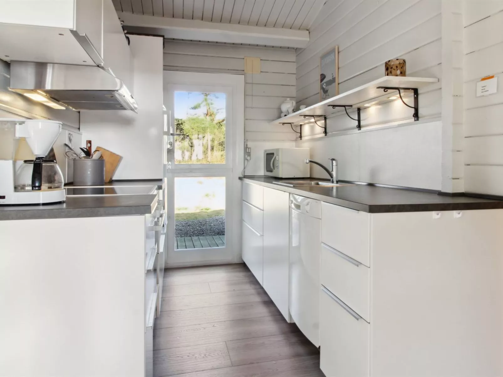 "Herborg" - 1km from the sea-Binnen