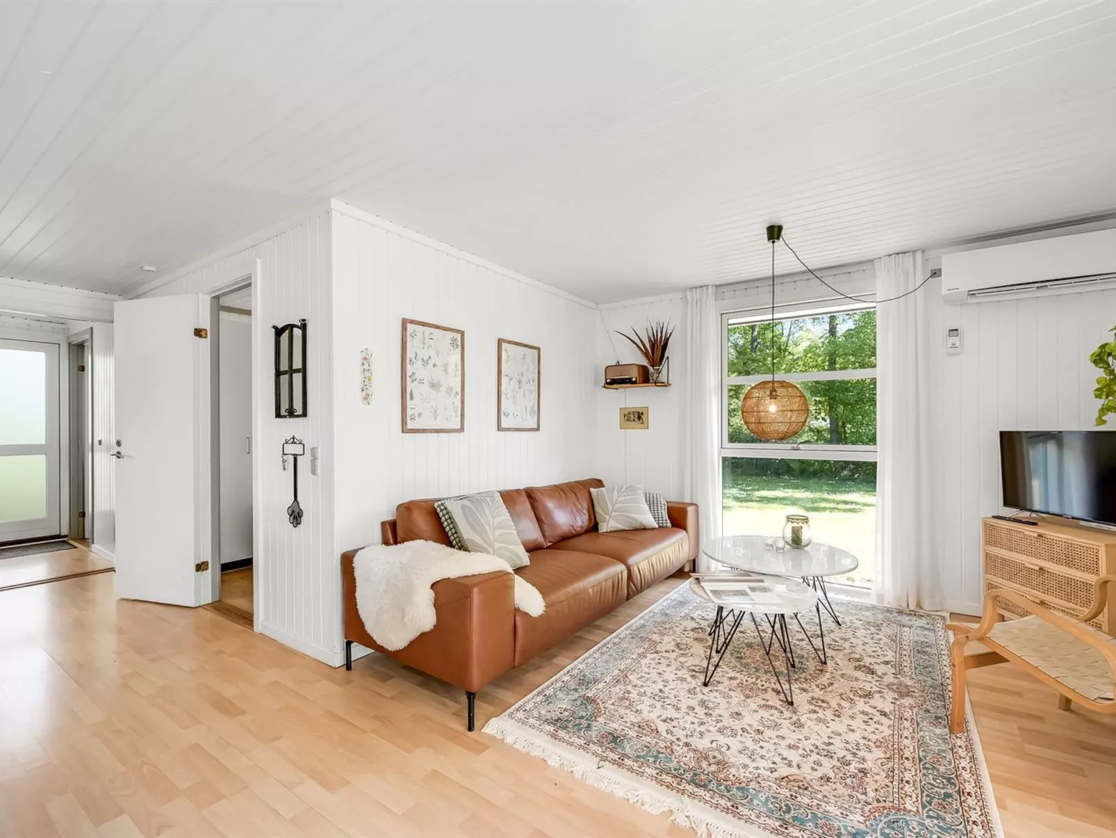 "Raisa" - 200m to the fjord-Binnen