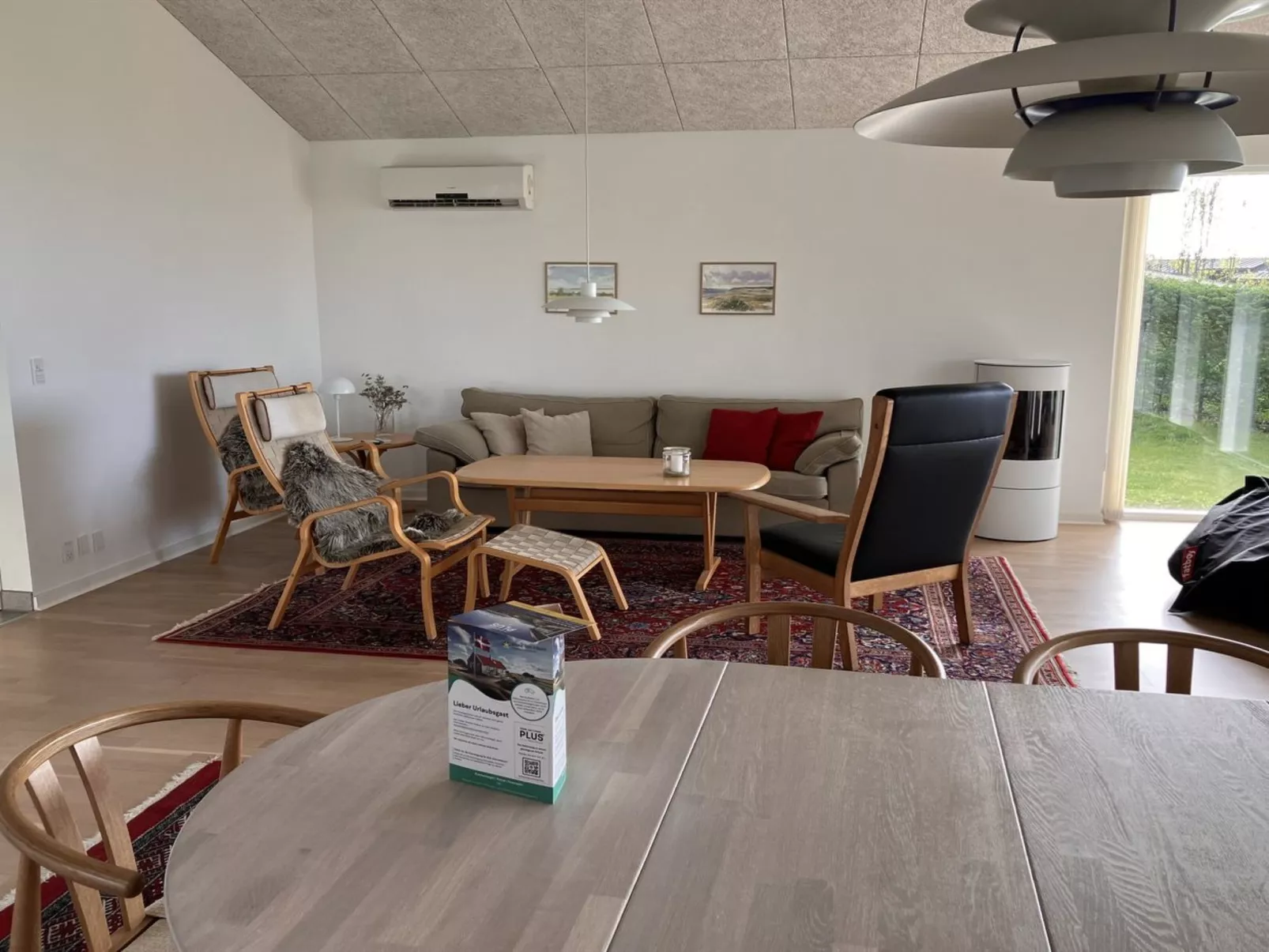 "Elissa" - 50m to the fjord-Binnen