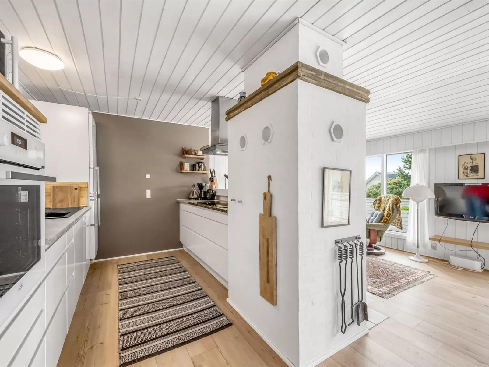 "Saxe" -  from the sea-Binnen