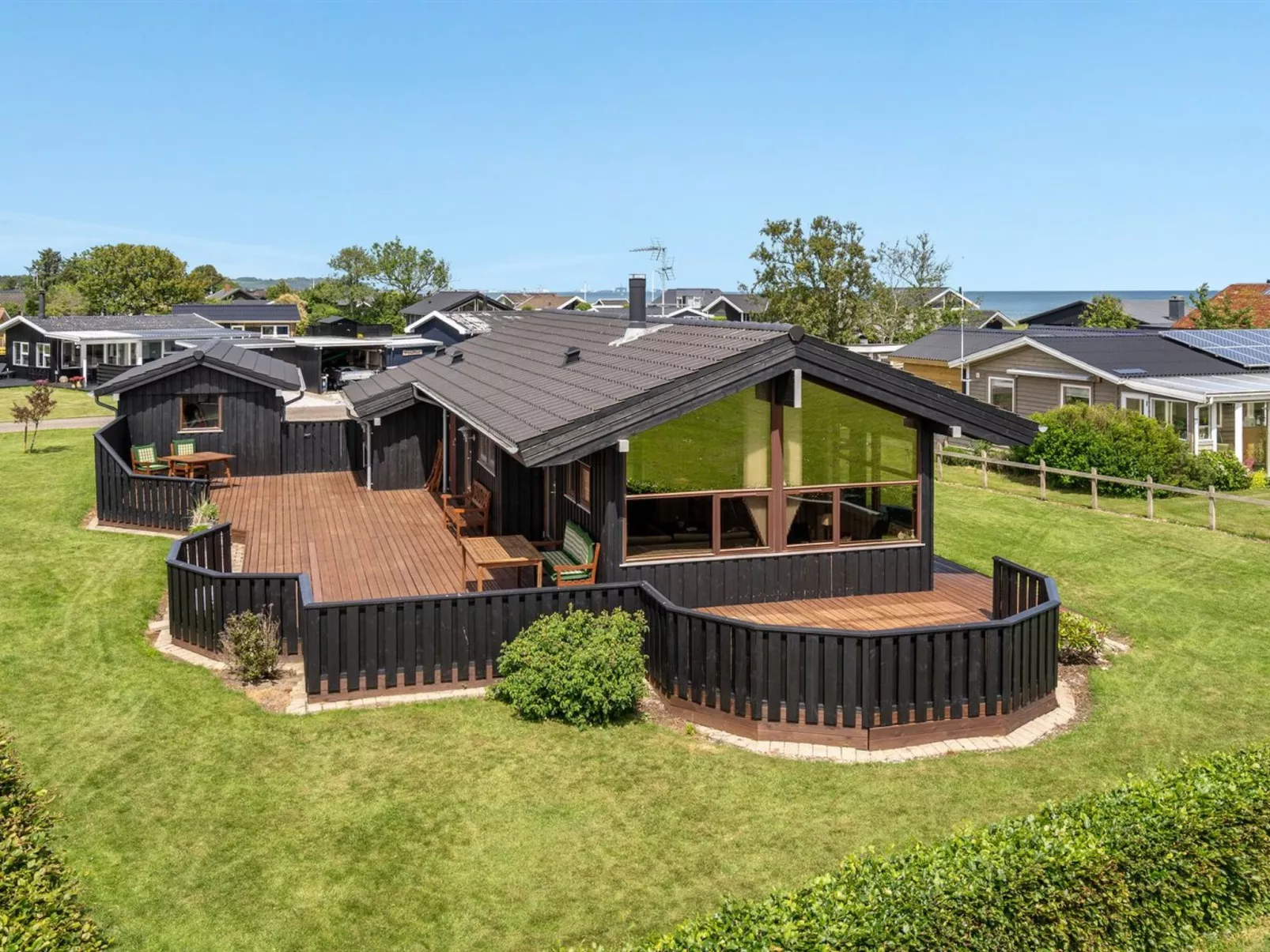 "Gyda" - 100m from the sea-Buiten