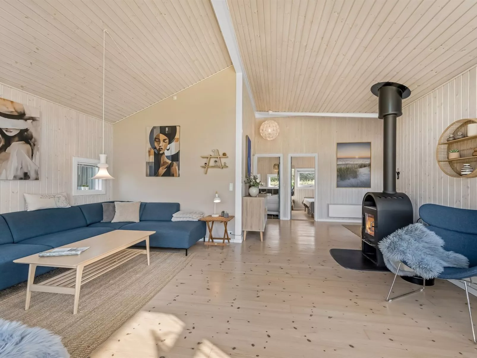 "Sviðandi" - 1.5km from the sea-Binnen