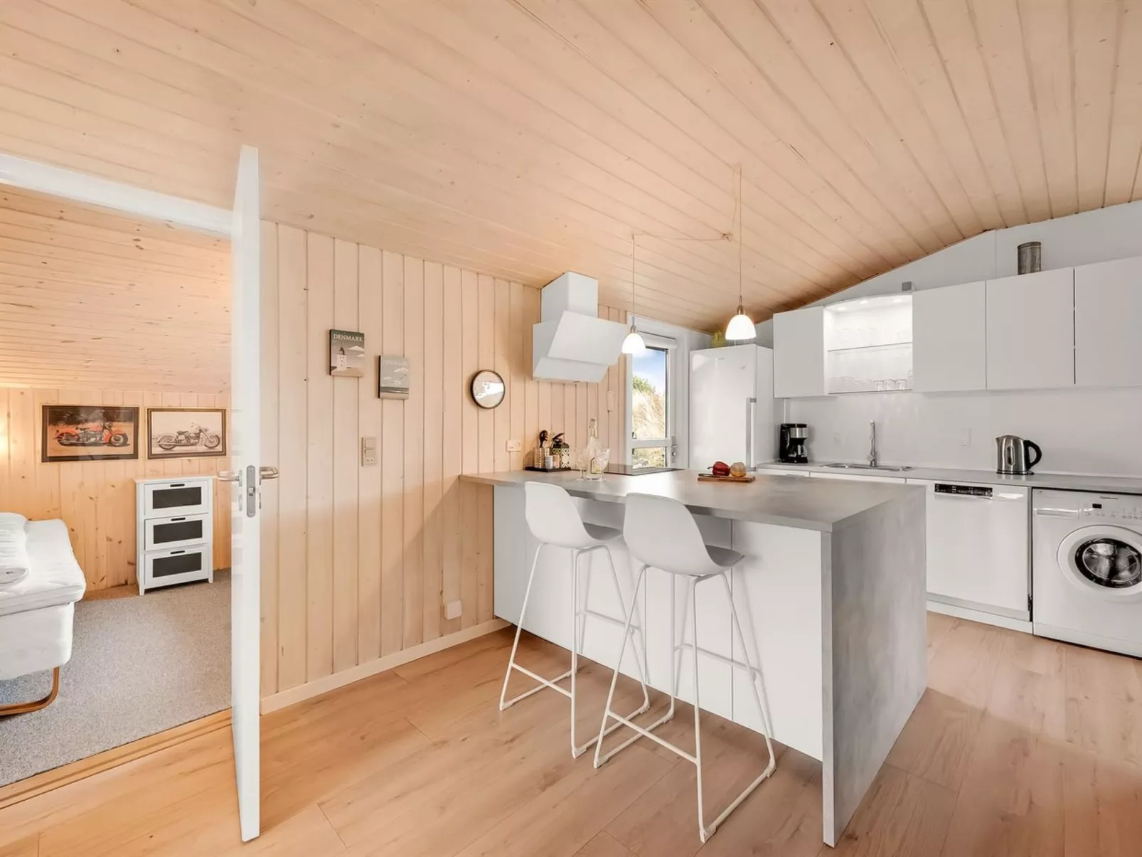 "Julan" - 600m from the sea-Binnen