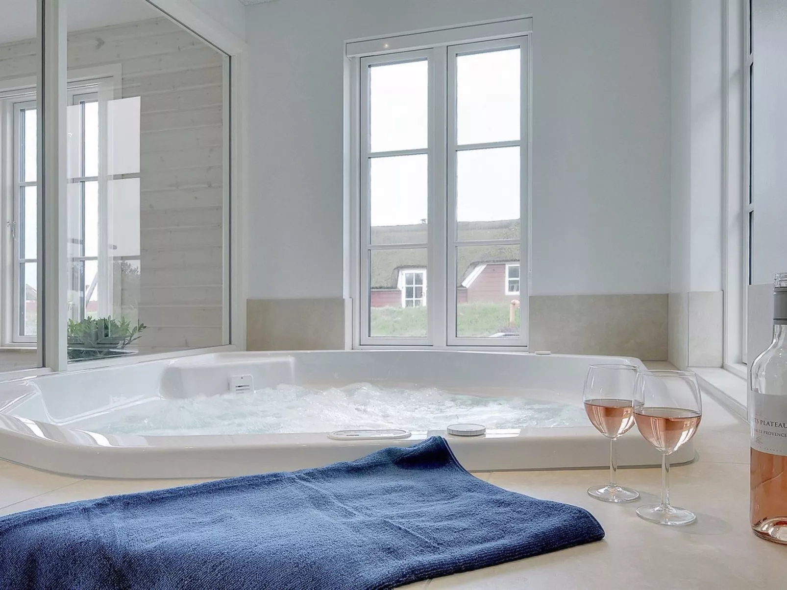 "Dorte" - 200m from the sea-Binnen