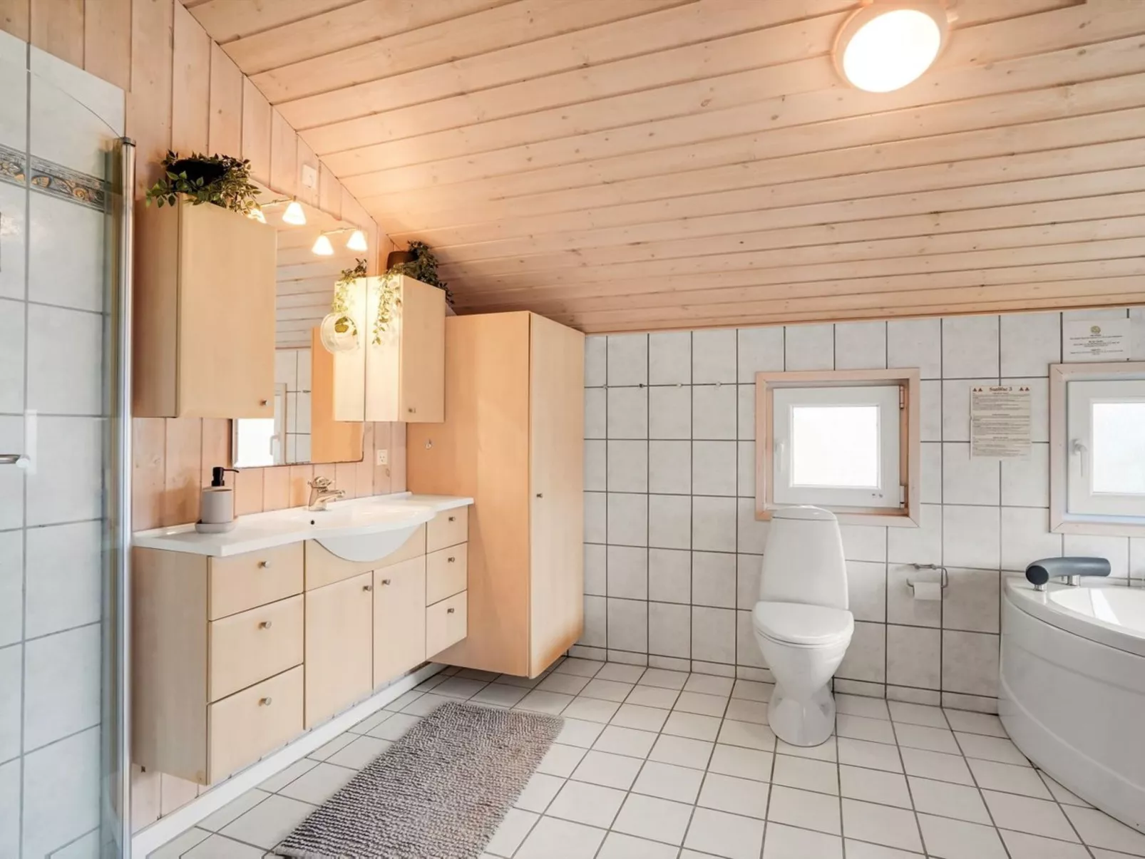 "Shalin" - 1.4km to the fjord-Binnen