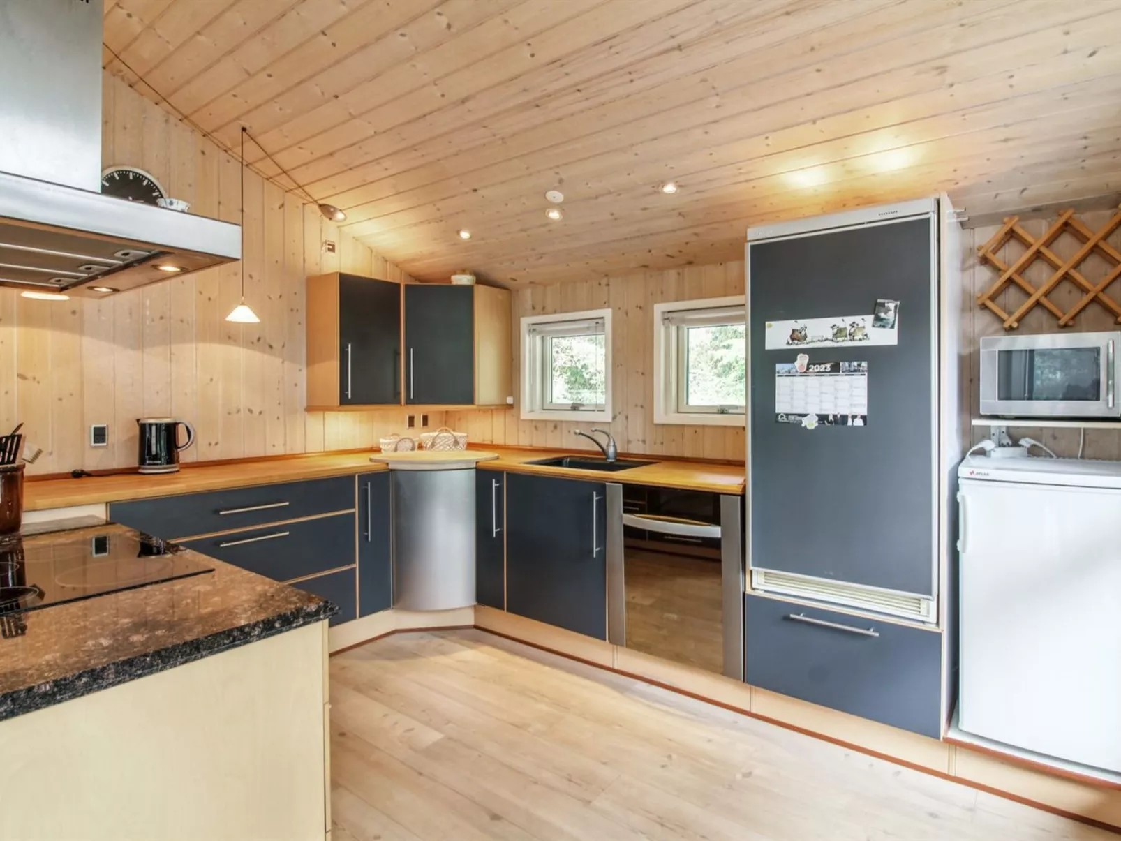 "Arlett" - 950m from the sea-Binnen