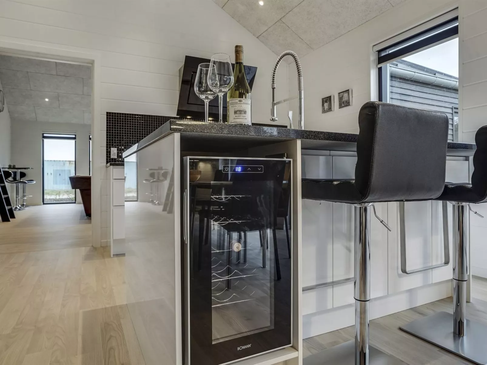 "Jonne" - 200m to the fjord-Binnen