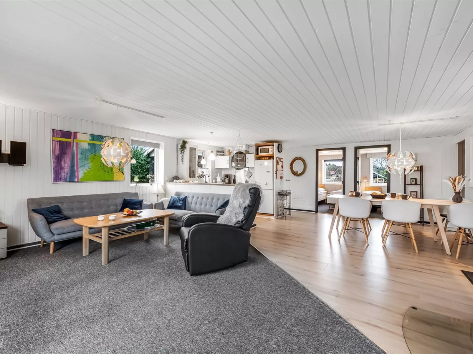 "Kjartan" - 32m to the fjord-Binnen