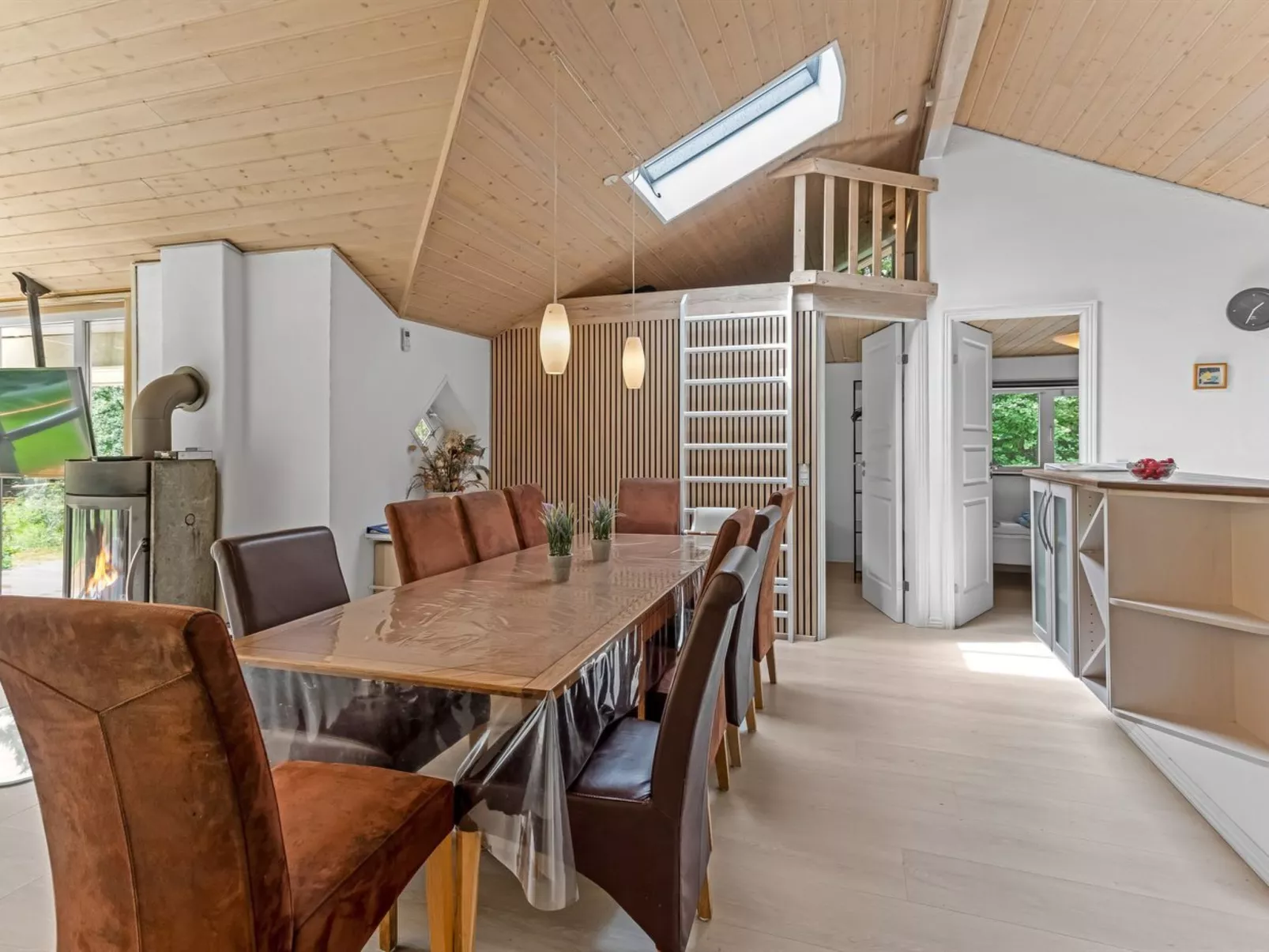 "Samine" - 2km from the sea-Binnen