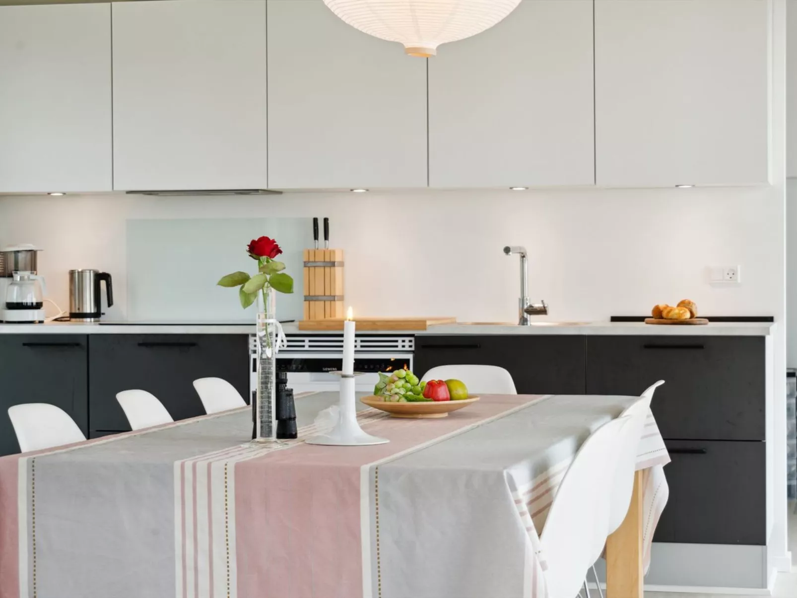 "Susana" - 50m from the sea-Binnen