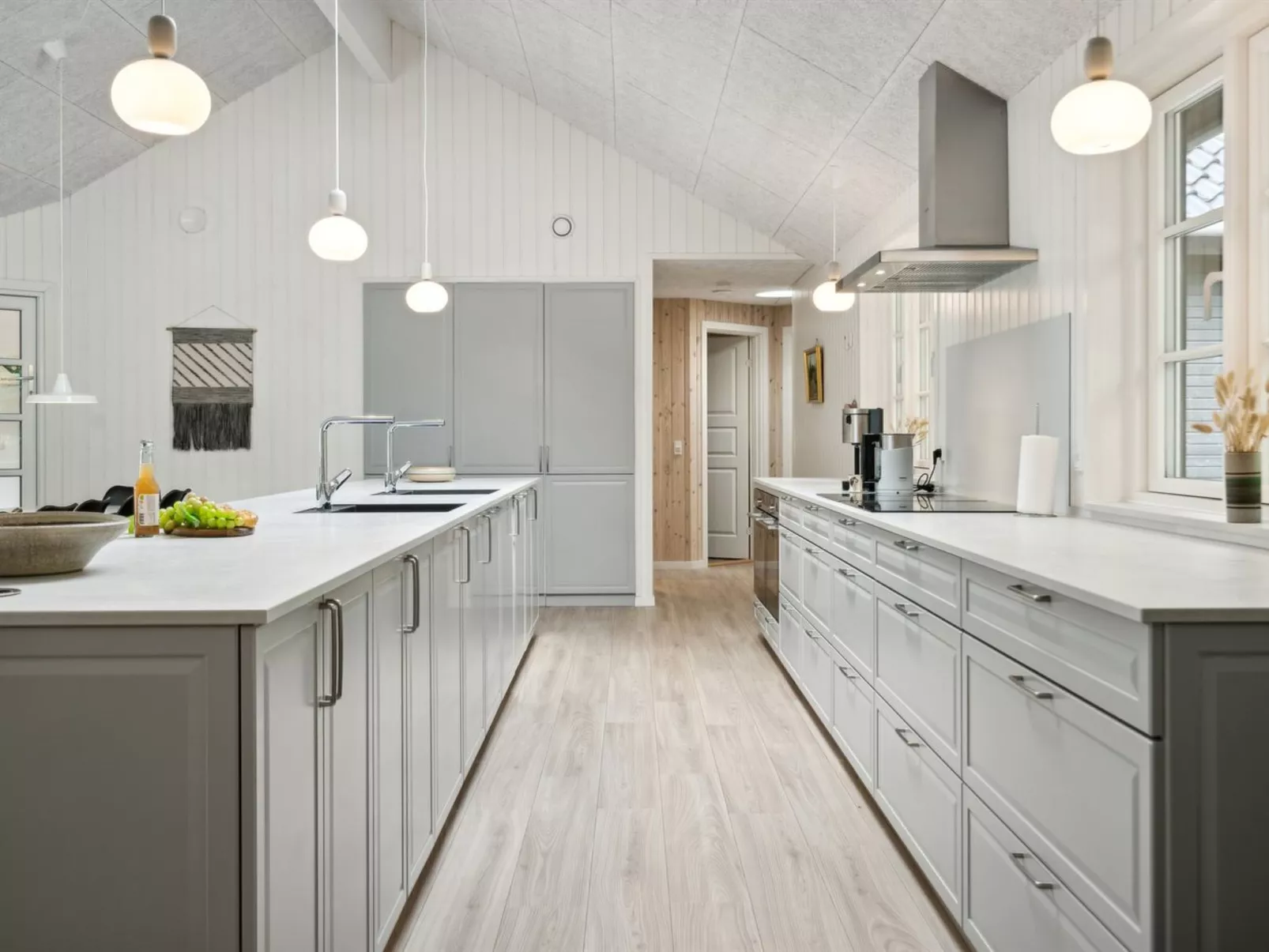 "Jalina" - 200m from the sea-Binnen