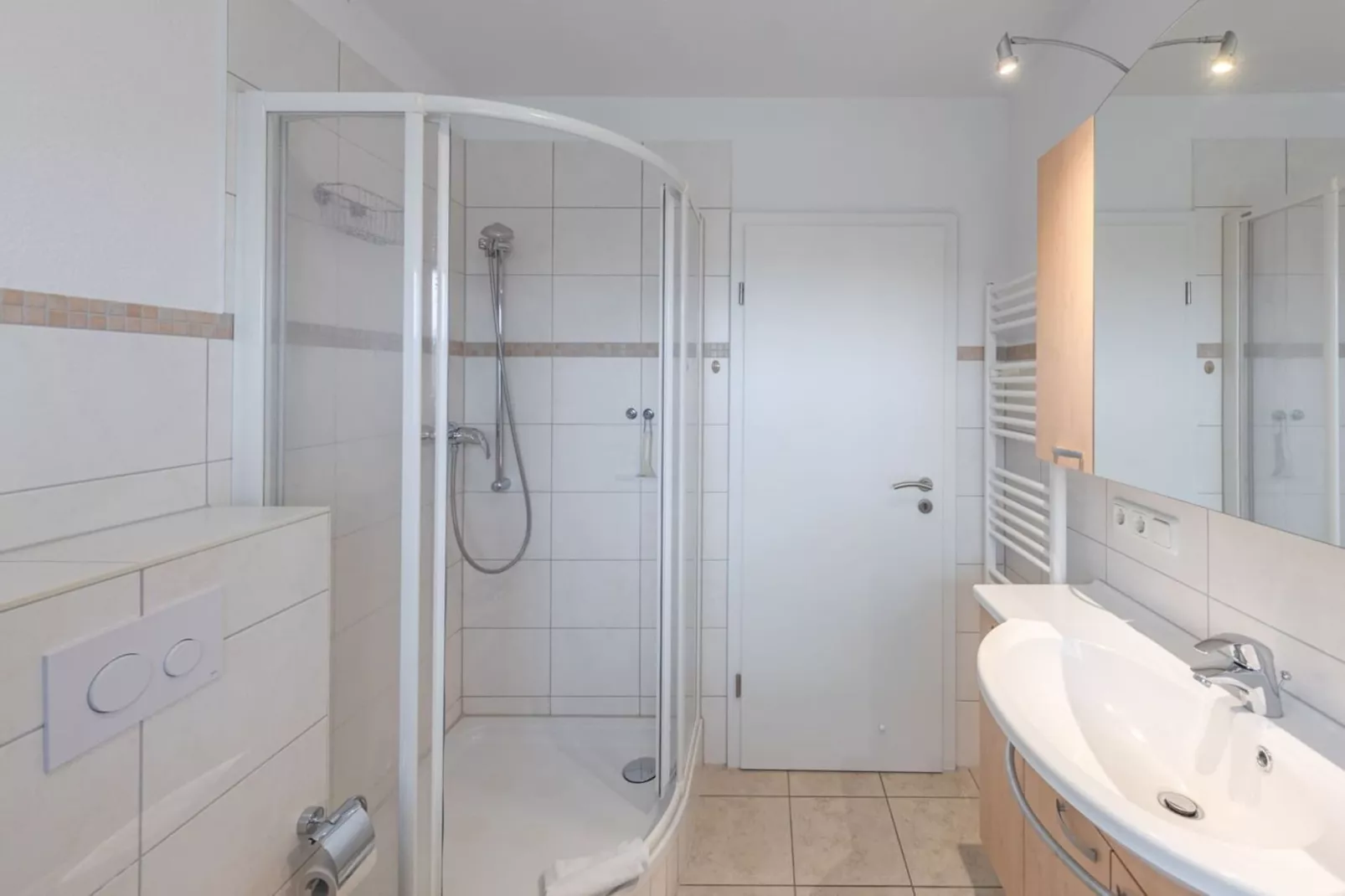 Kapitänsdeck 6 Pers 476-Badkamer