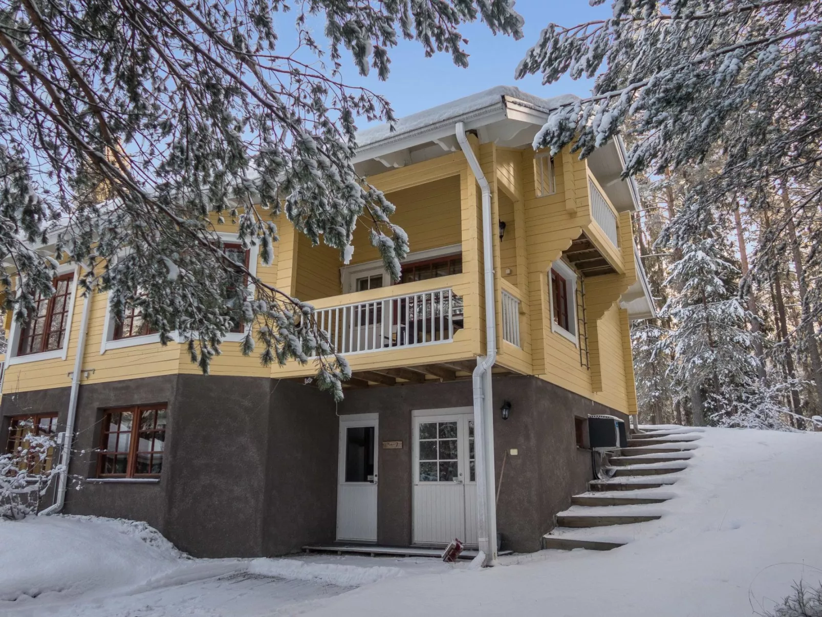 Vaarapirtti / tähti-Binnen