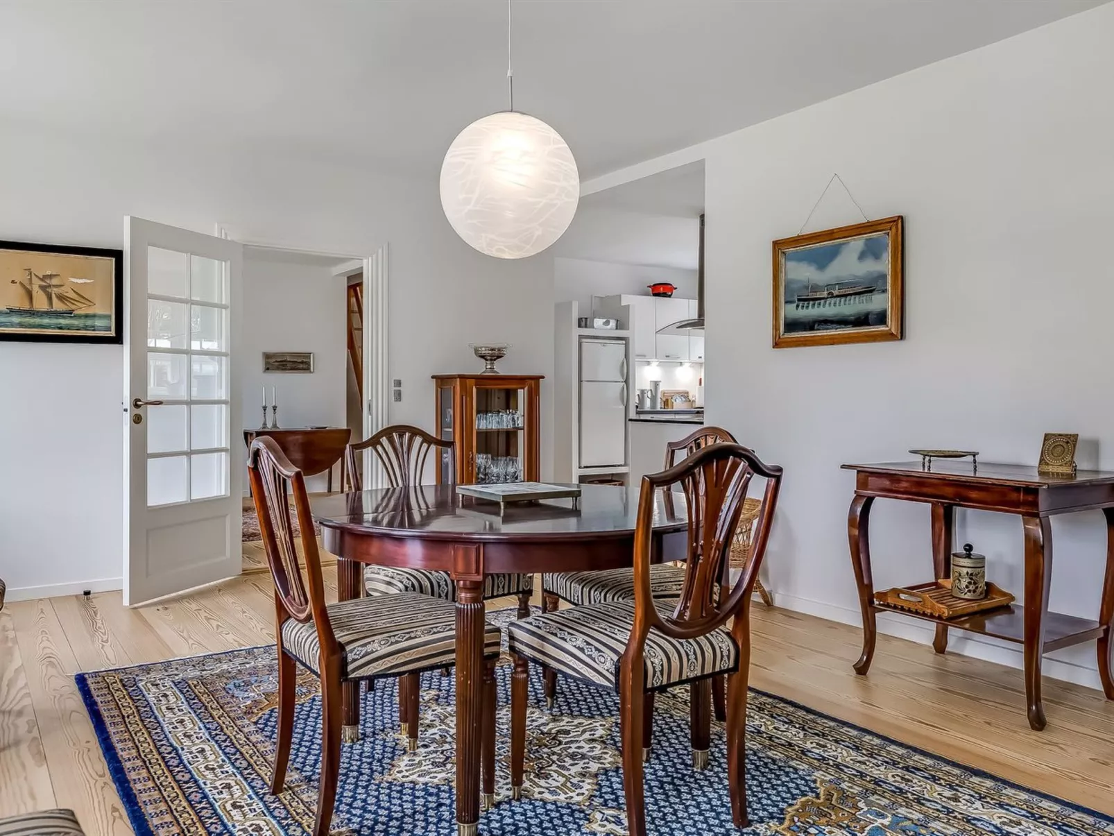 "Constance" - 23km from the sea-Binnen