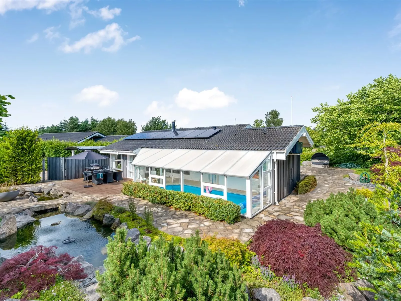 "Ellie" - 700m from the sea-Buiten