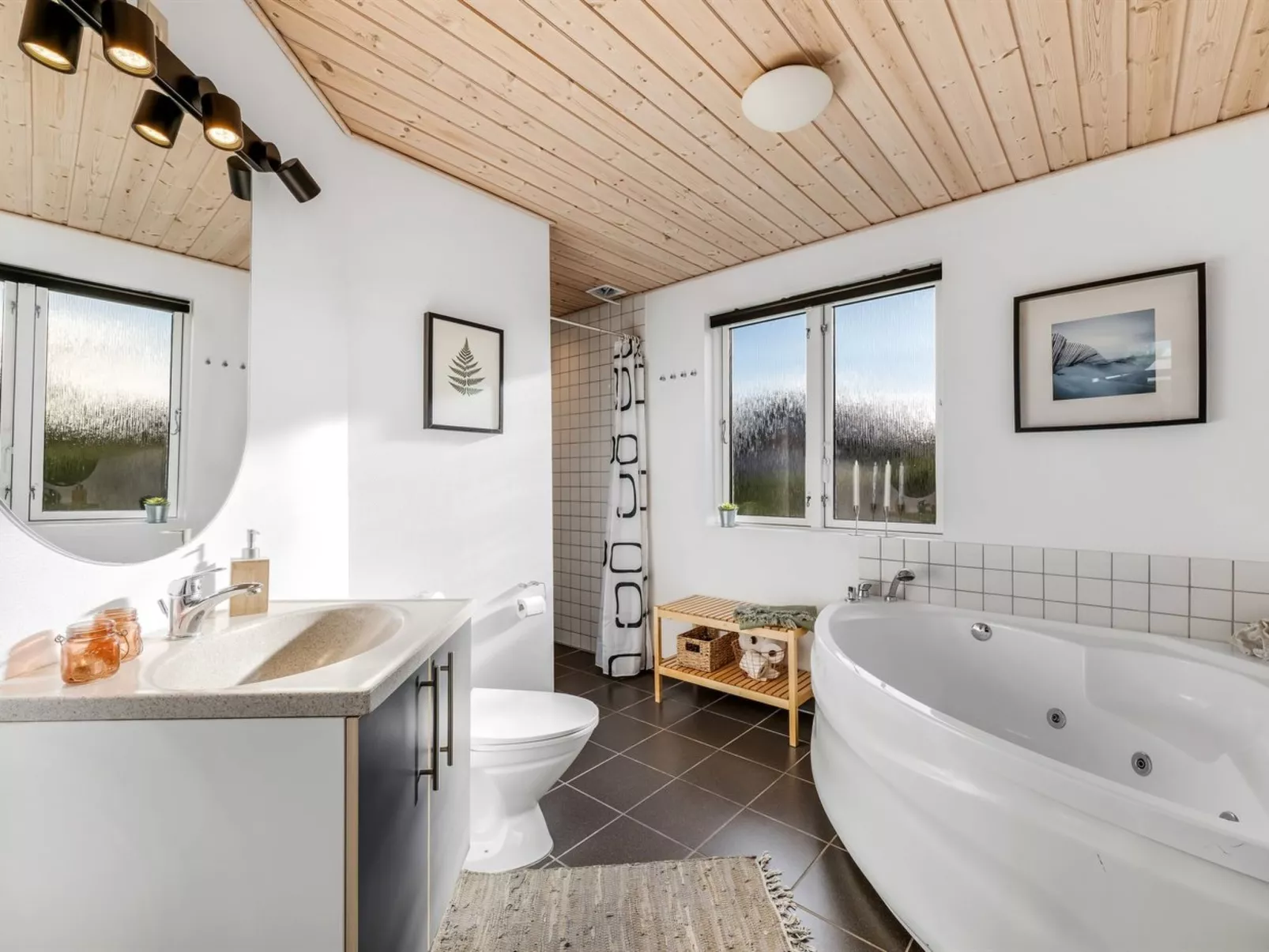 "Kanerva" -  from the sea-Binnen