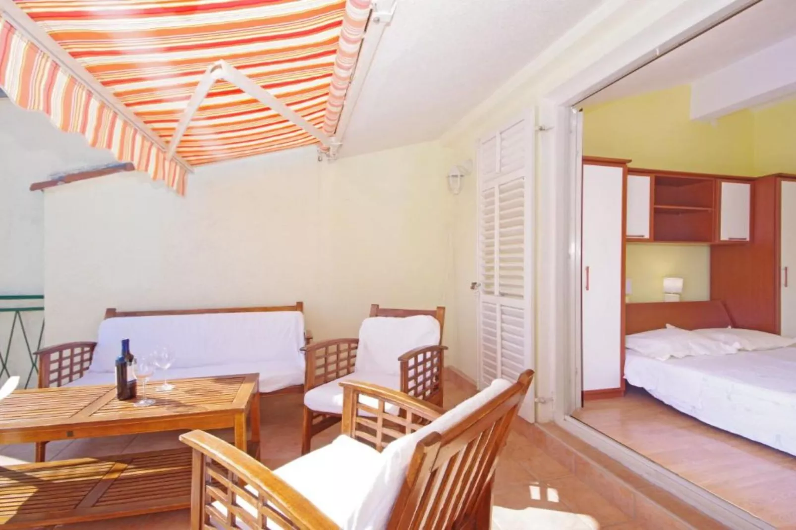 Apartments Ribarević - Three Bedroom Apartment With Terrace and Sea View-Zwembad