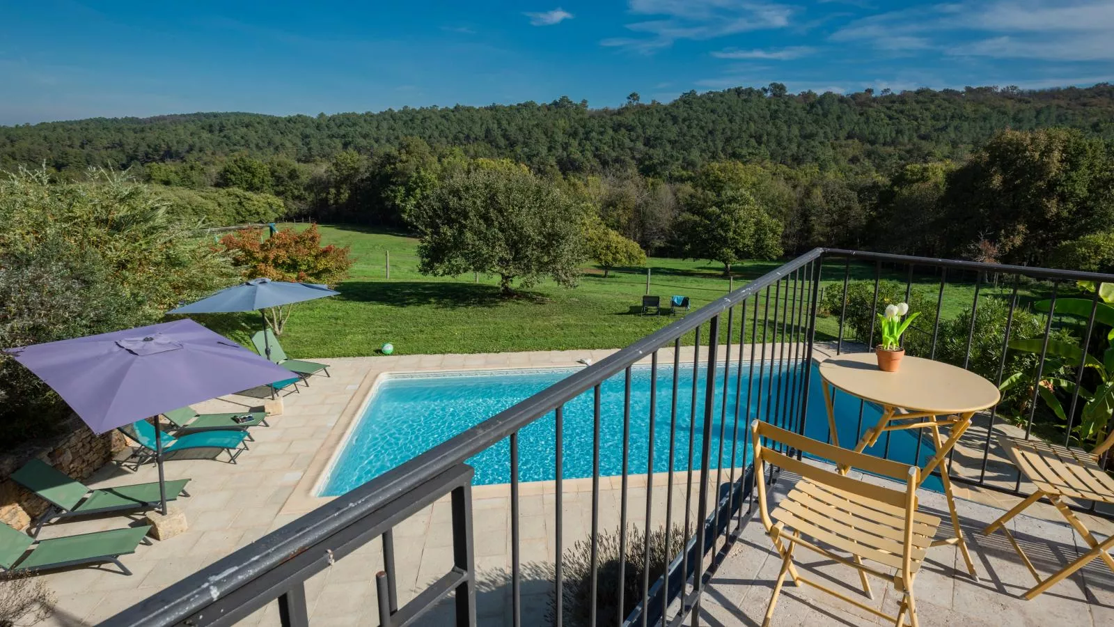 La Roque Haute-Uitzicht zomer