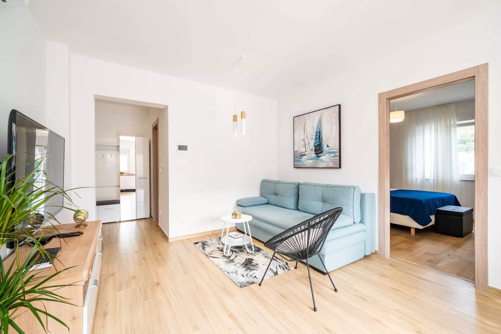 Apartment Zoric - Two Bedroom Apartment with Balcony-Binnen