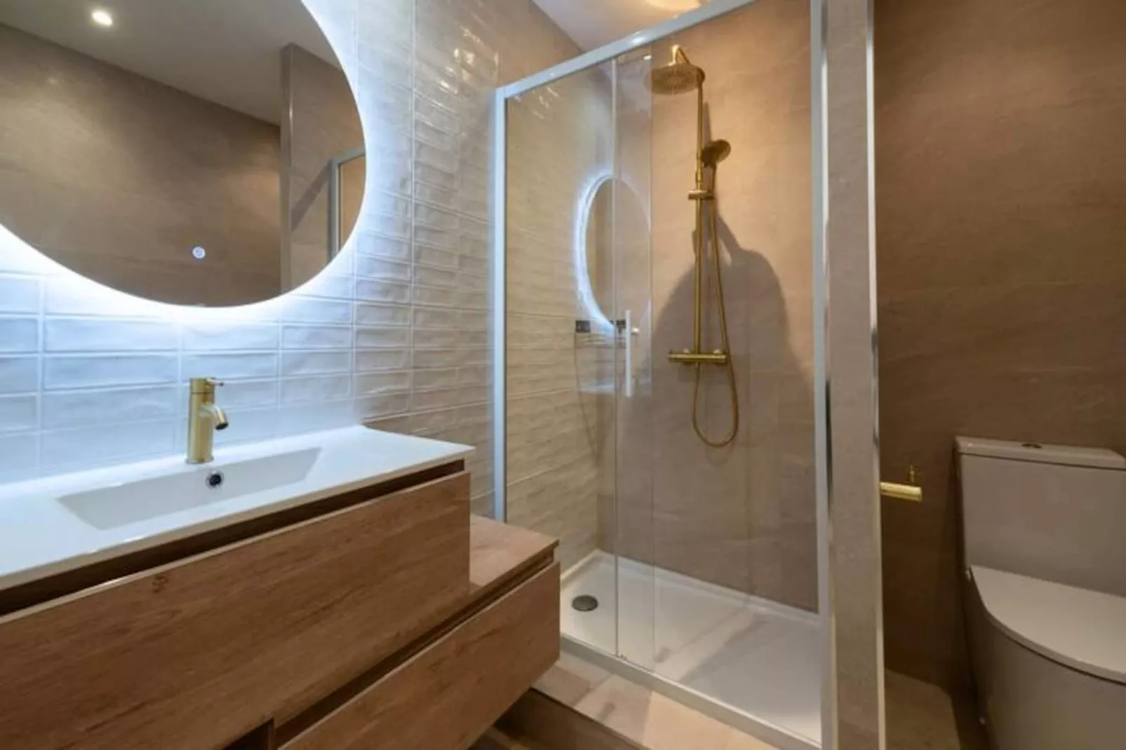 Résidence 4p Bourgeois Rez-de-jardin, Proche Croisette & Plages-Niet-getagd