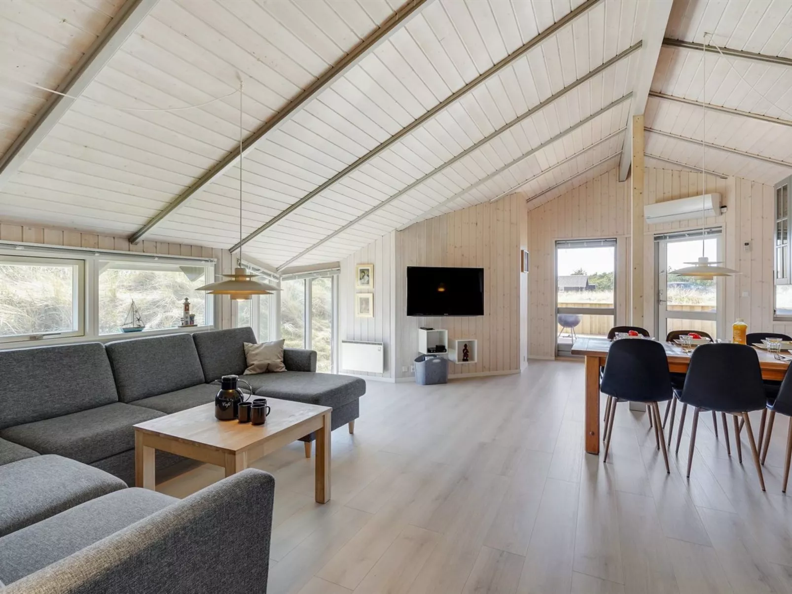 "Estella" - 500m to the fjord-Binnen