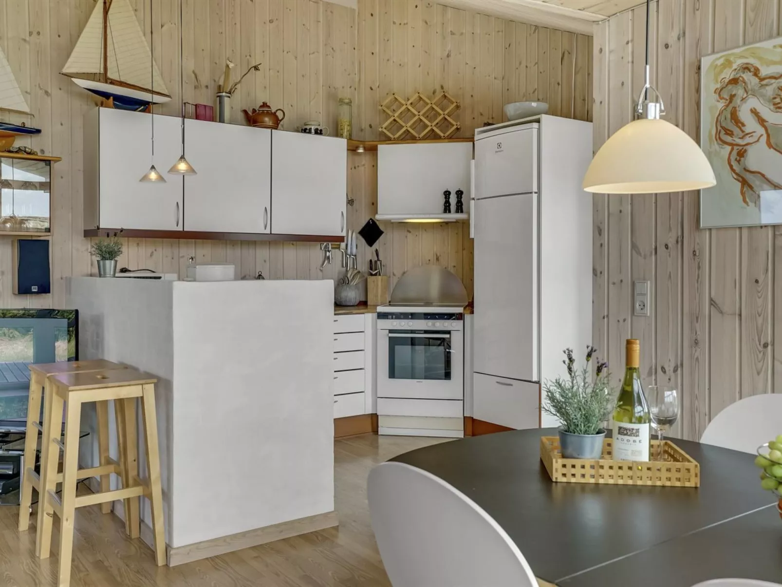 "Emppu" - 400m from the sea-Binnen