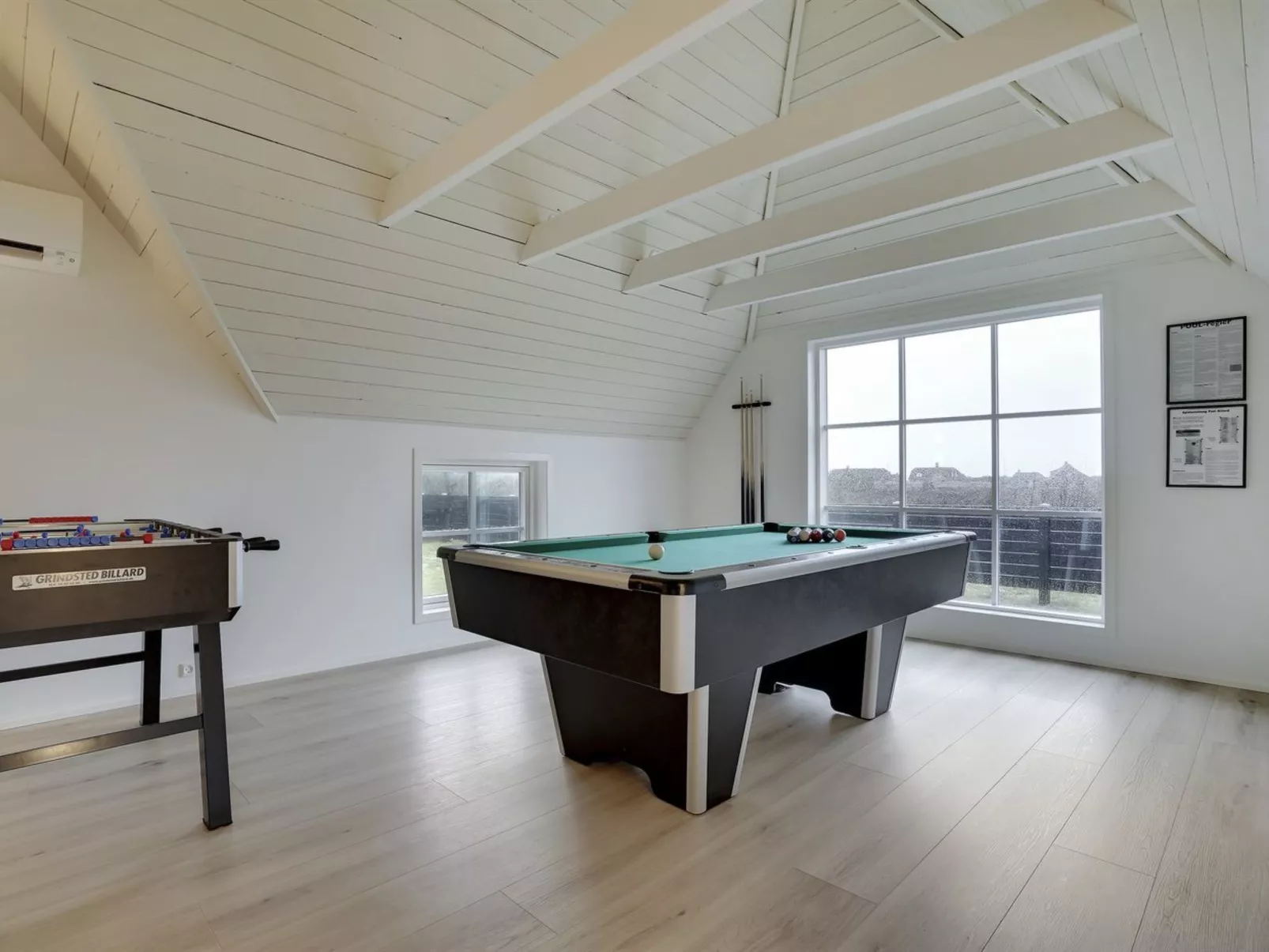 "Ege" - 200m from the sea-Binnen