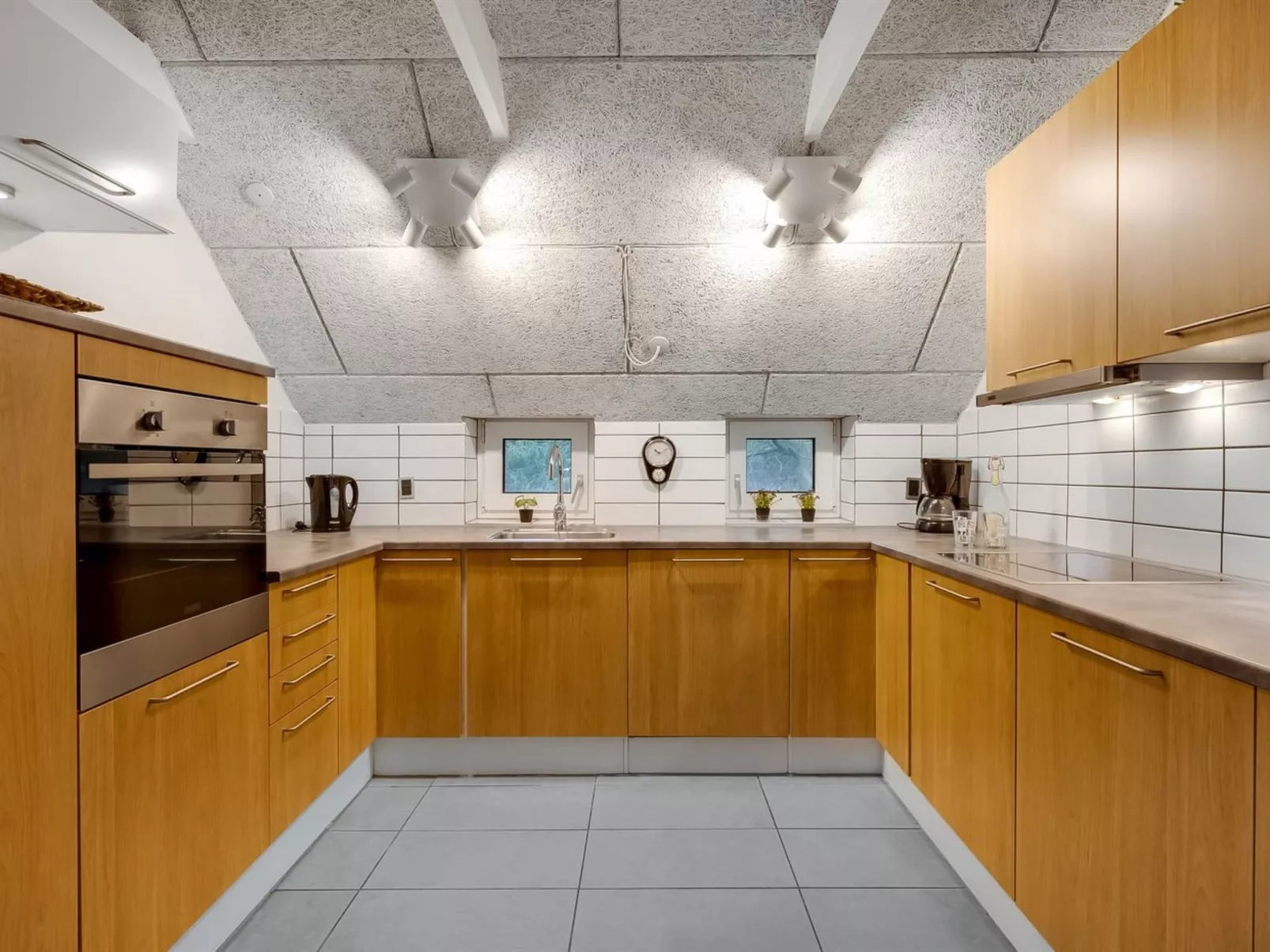 "Severine" -  from the sea-Binnen