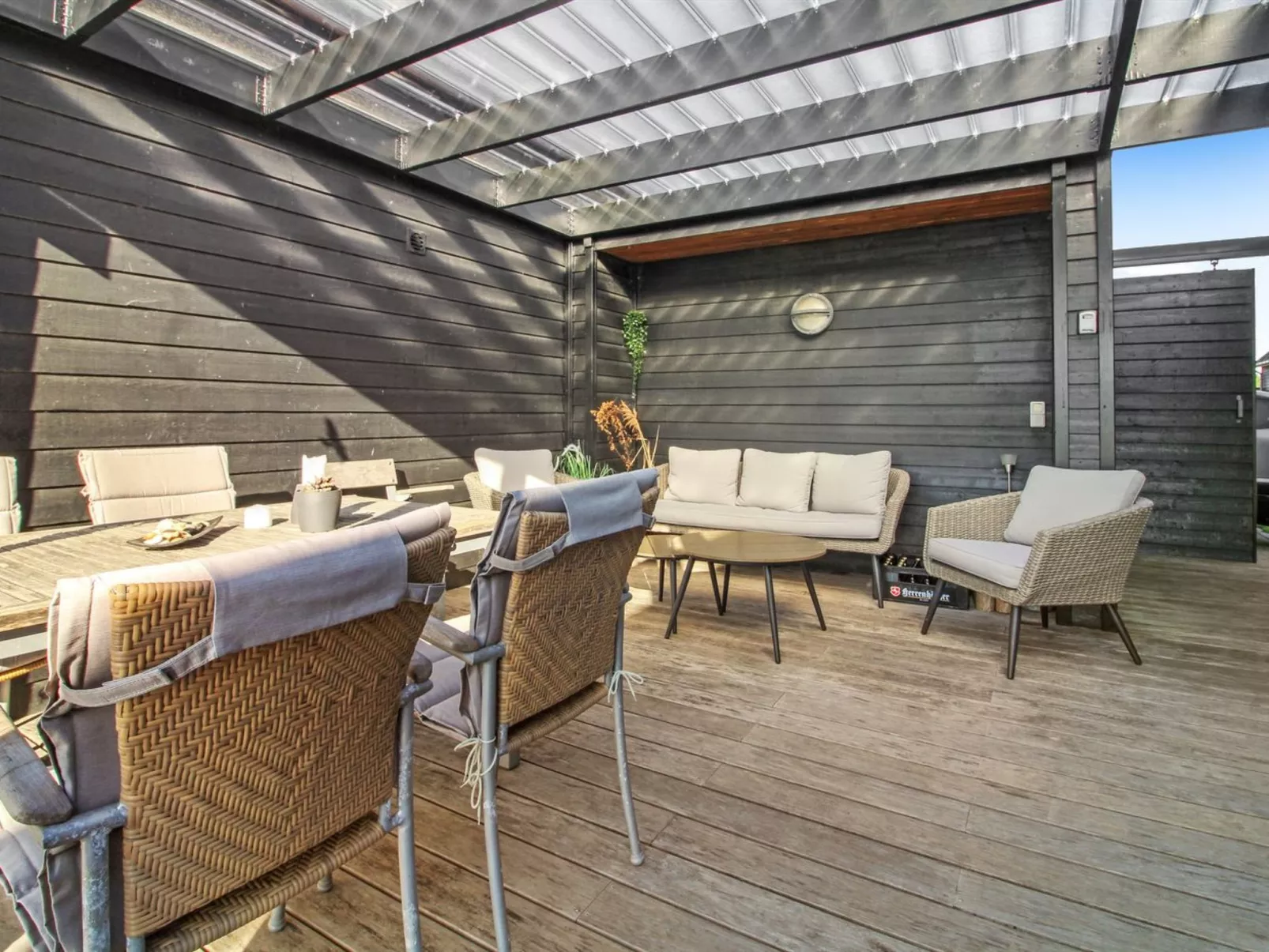 "Merisa" - 2.5km from the sea-Binnen