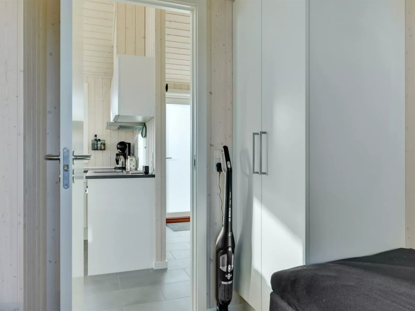 "Sighfrith" - 150m from the sea-Binnen