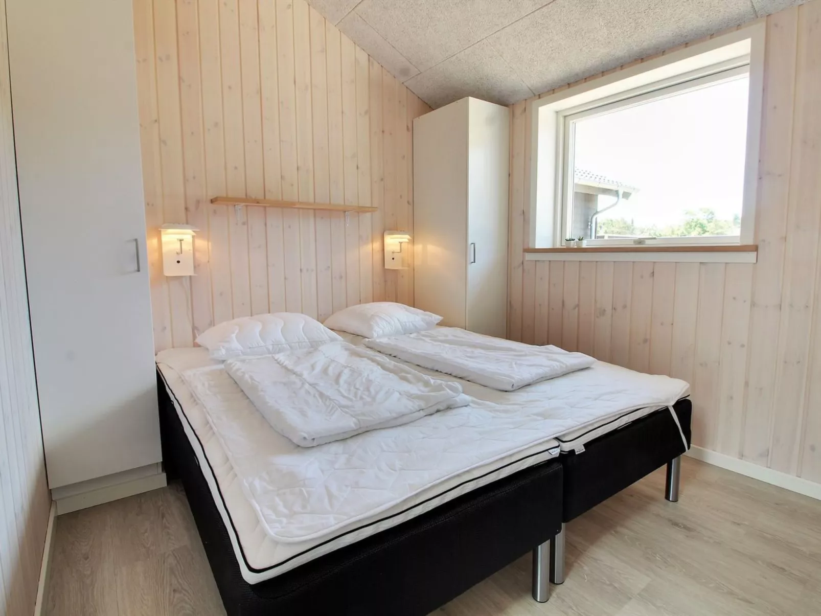 "Tahvo" - 3.3km from the sea-Binnen