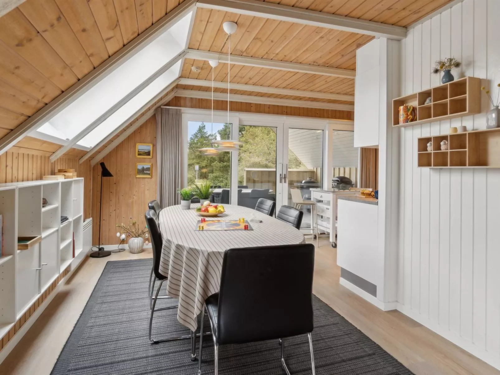 "Wale" - 3.3km from the sea-Binnen