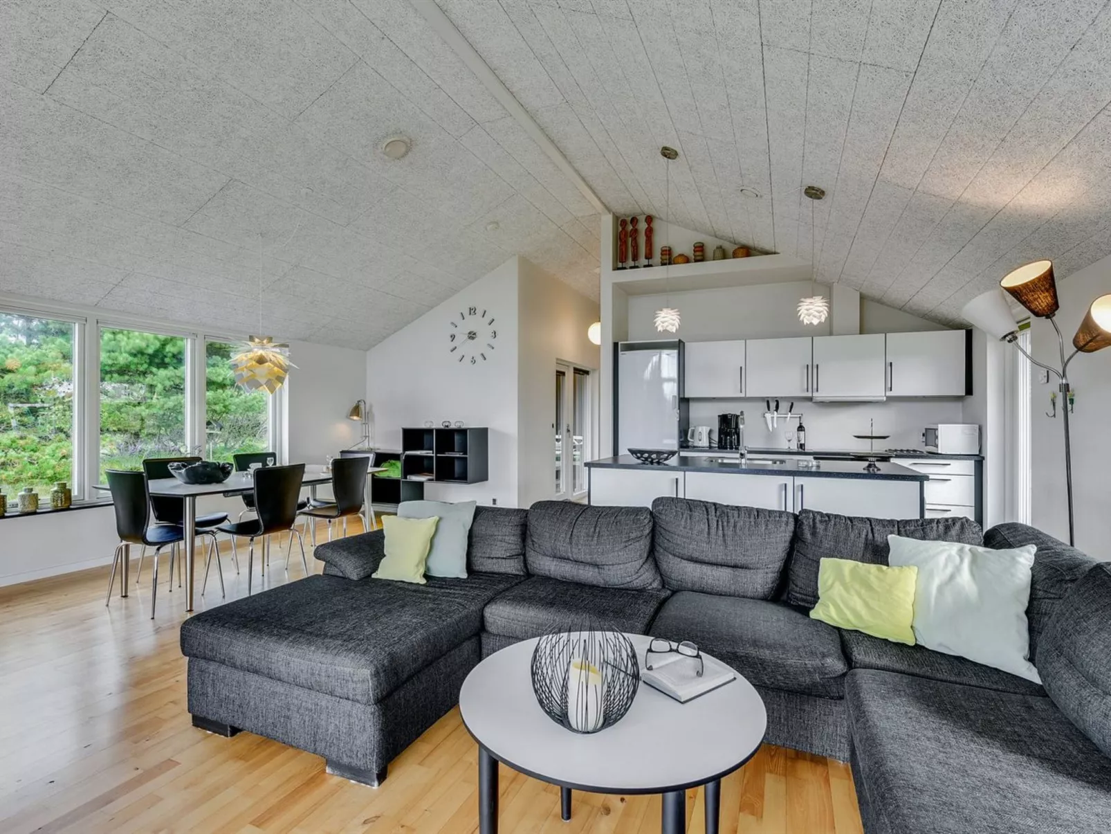 "Faye" - 600m from the sea-Binnen