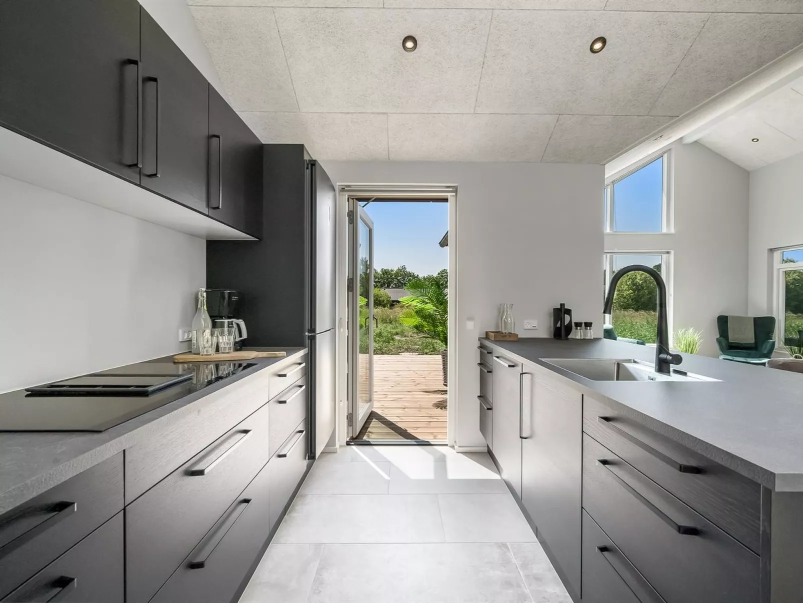 "Måns" - 500m to the fjord-Binnen