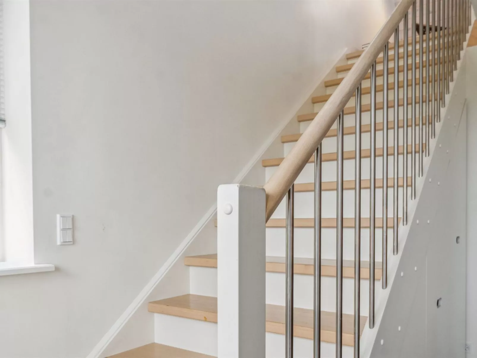 "Esme" - 30m from the sea-Binnen