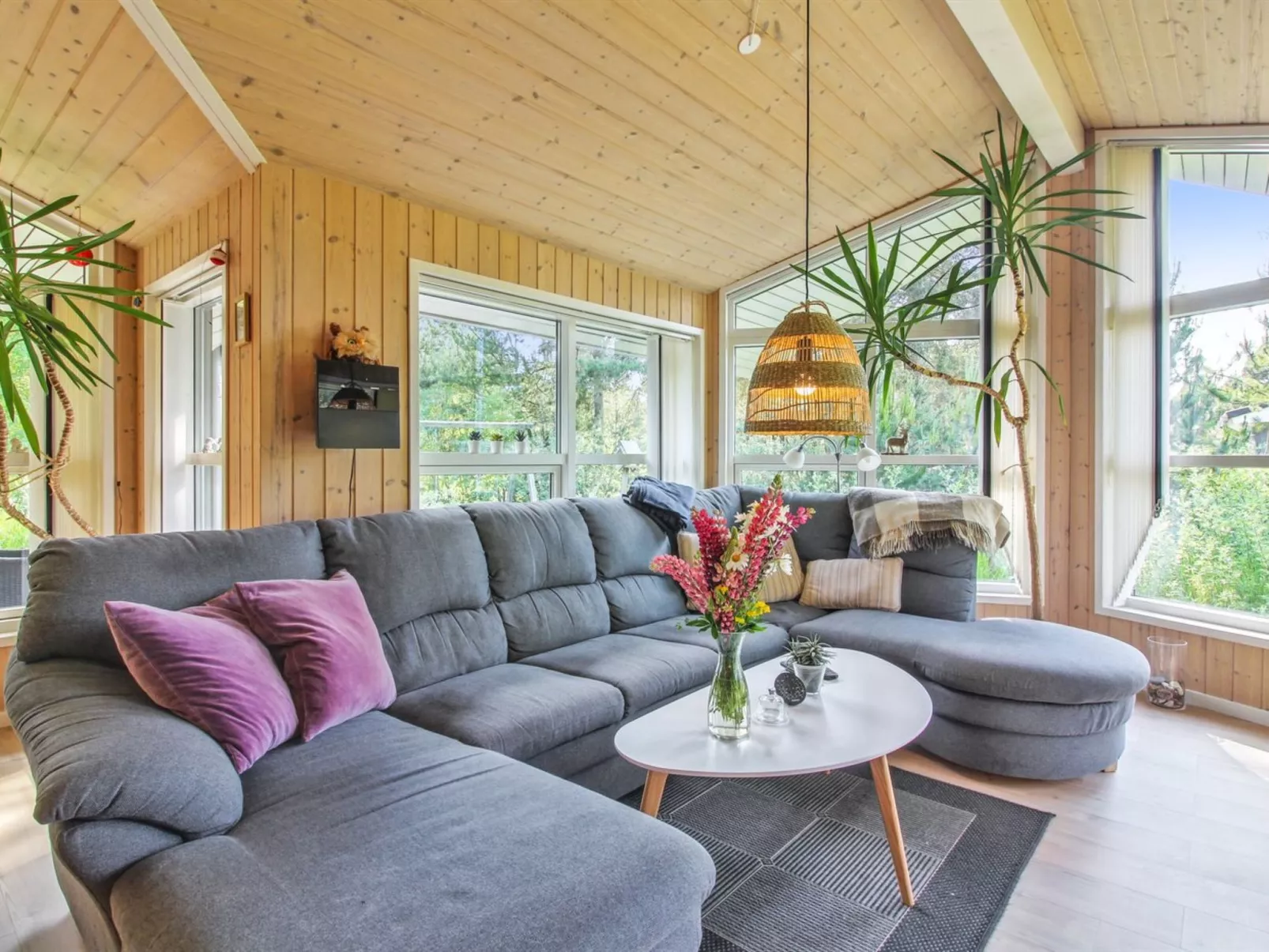 "Arlett" - 950m from the sea-Binnen