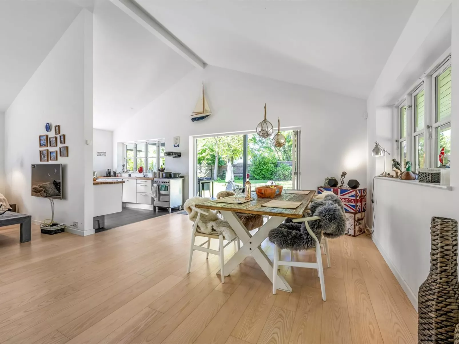 "Christin" - 275m from the sea-Binnen