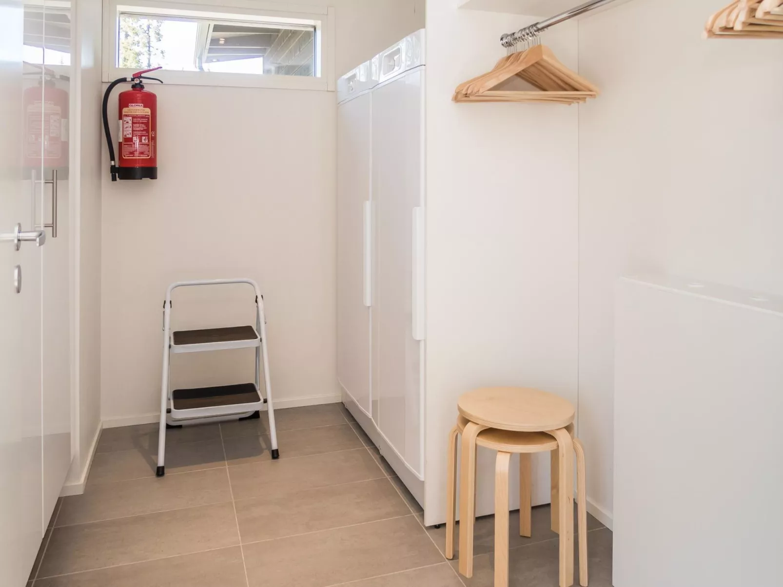 Holy lake chalet b-Binnen