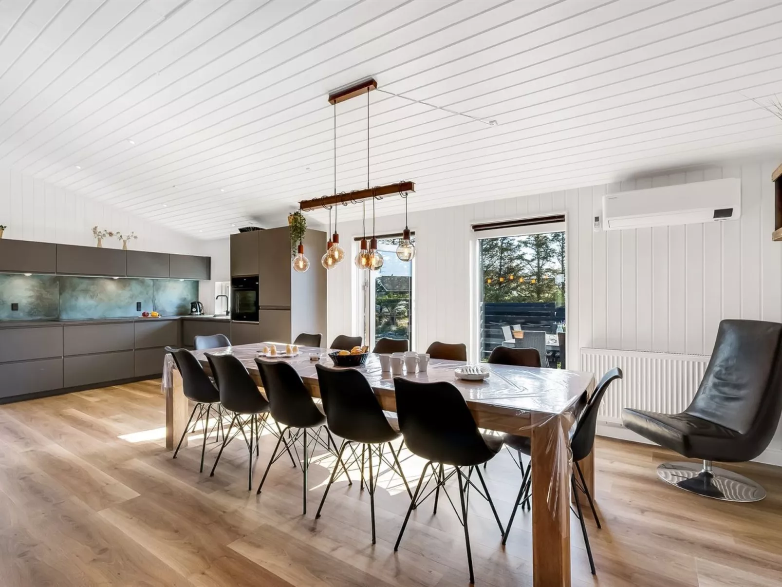 "Agnes" - 900m from the sea-Binnen