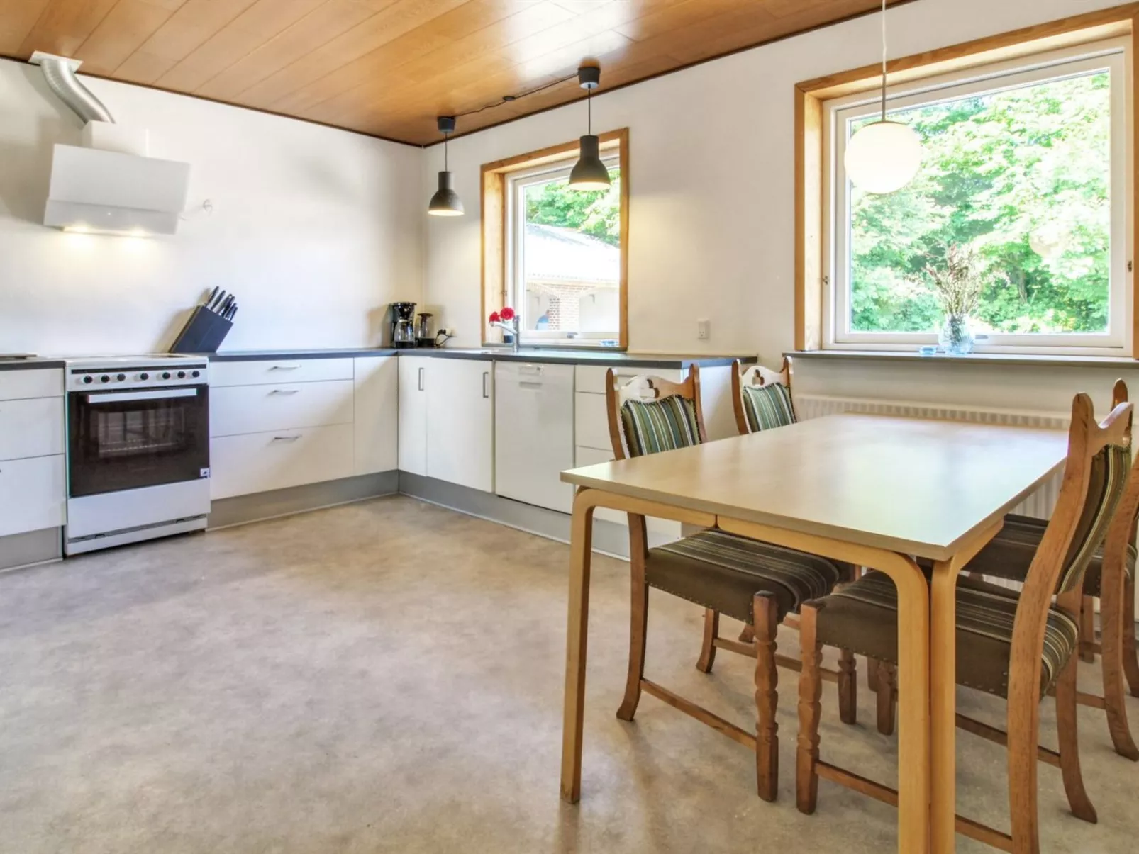 "Drine" - 19km from the sea-Binnen