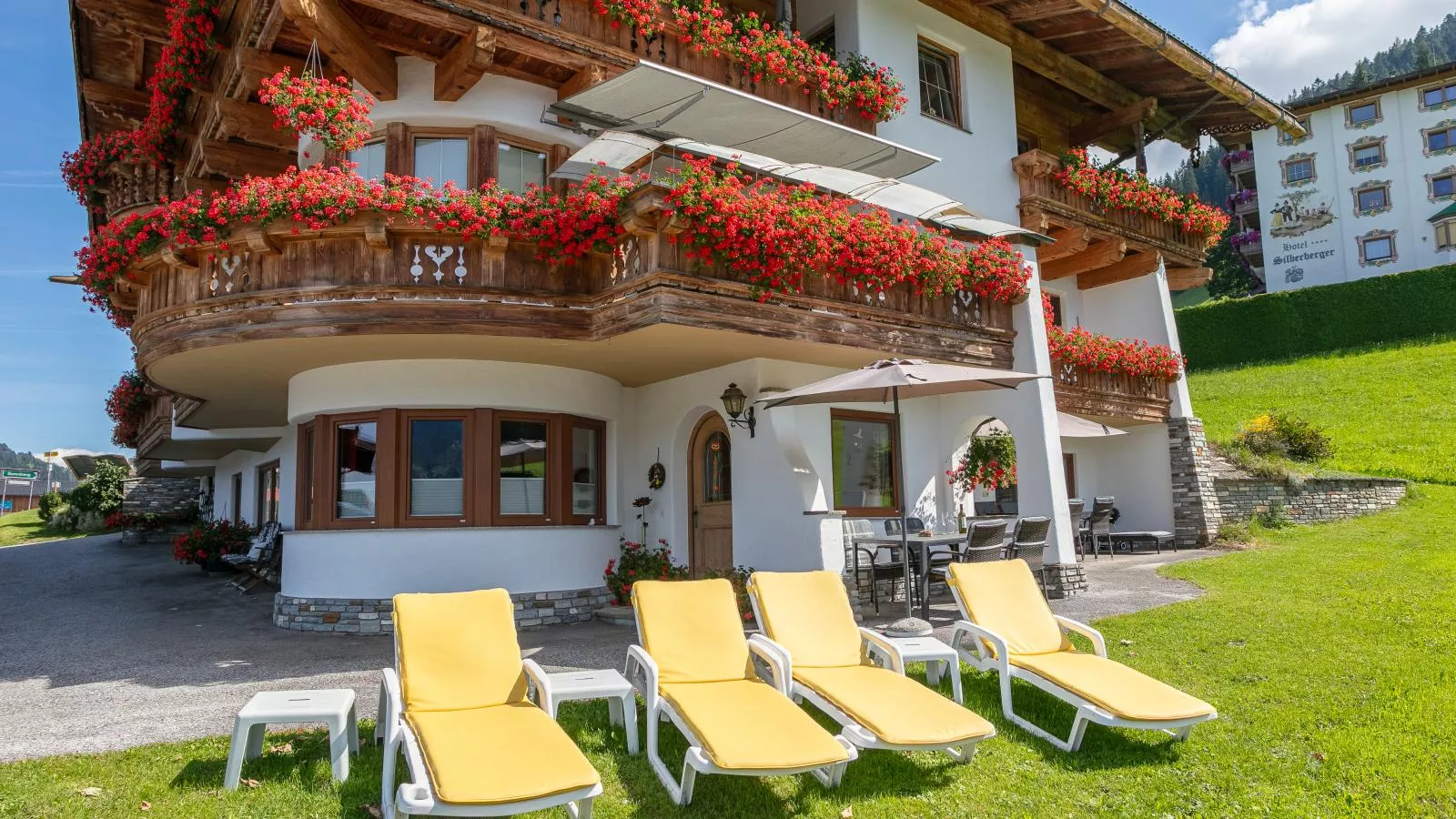 Landhaus Marchfeld Top 4-Terrasbalkon