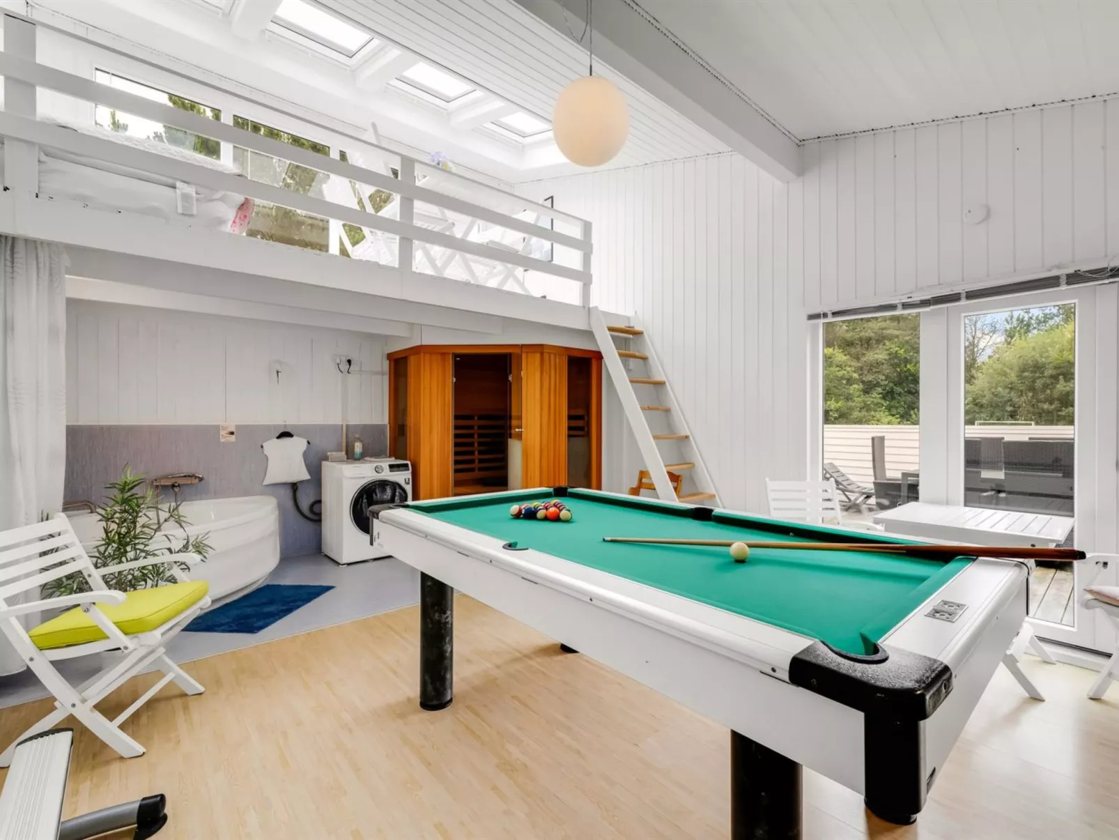 "Sami" - 600m to the fjord-Binnen