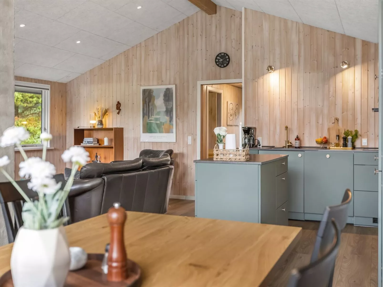 "Tole" - 2km from the sea-Binnen