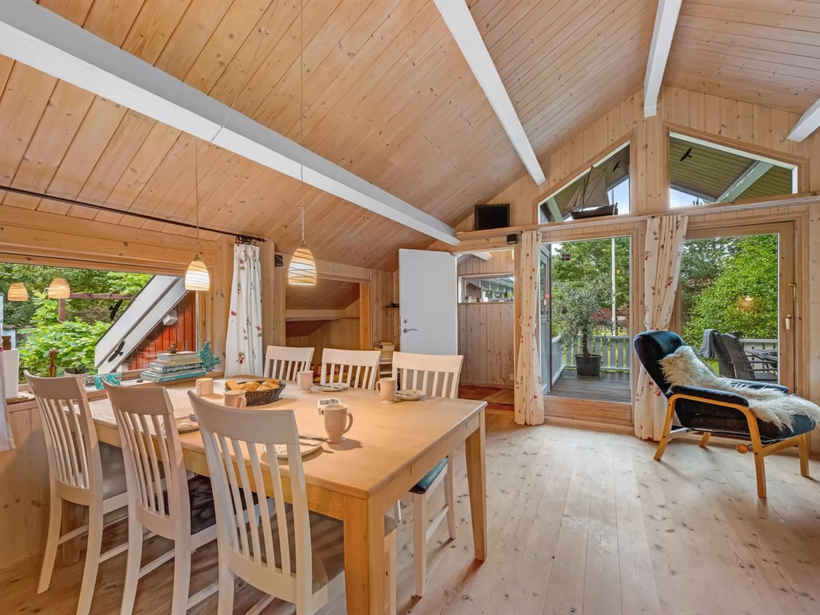 "Elea" - 450m to the fjord-Binnen