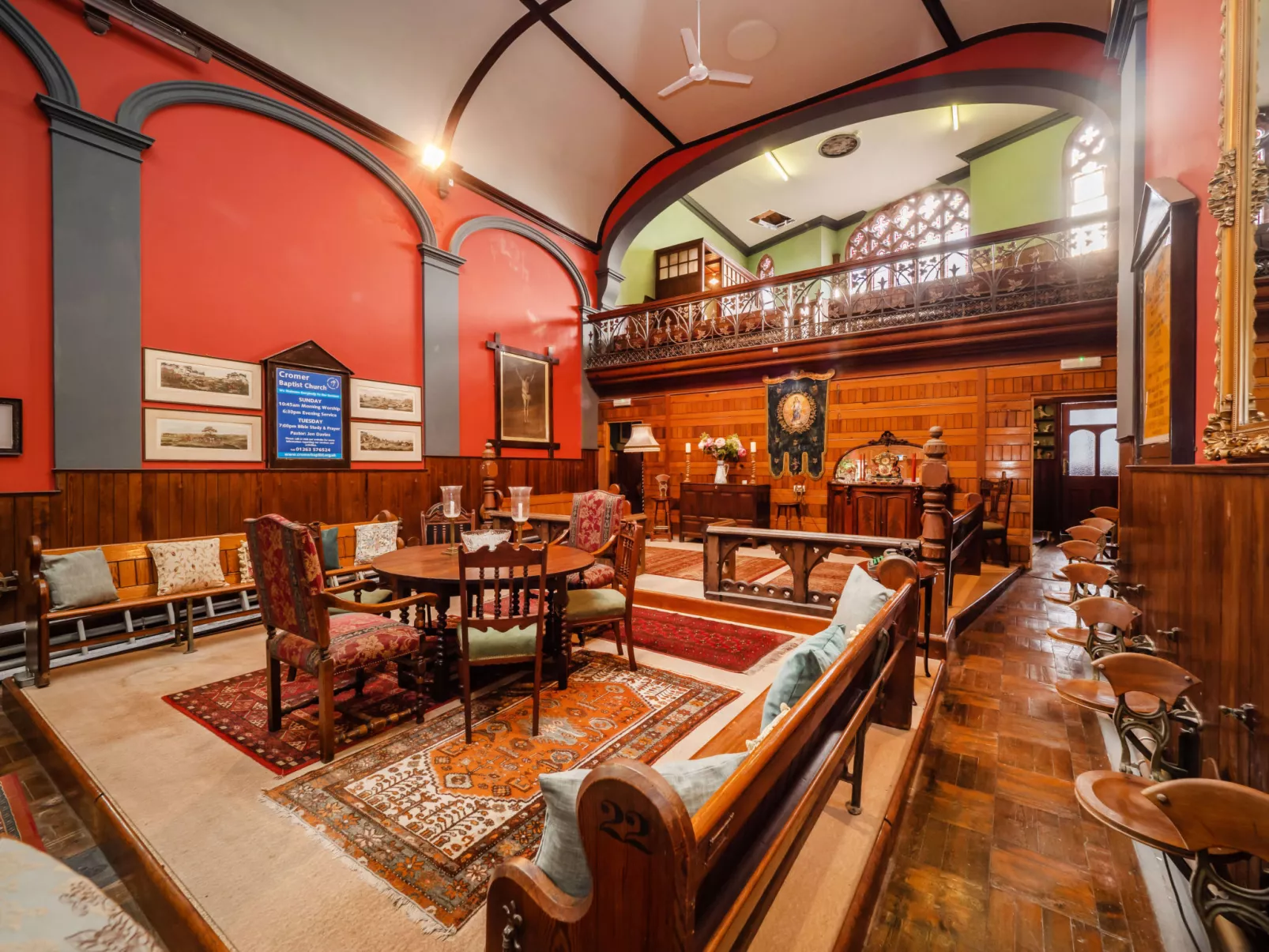 The Old Sunday School & Vestry-Binnen