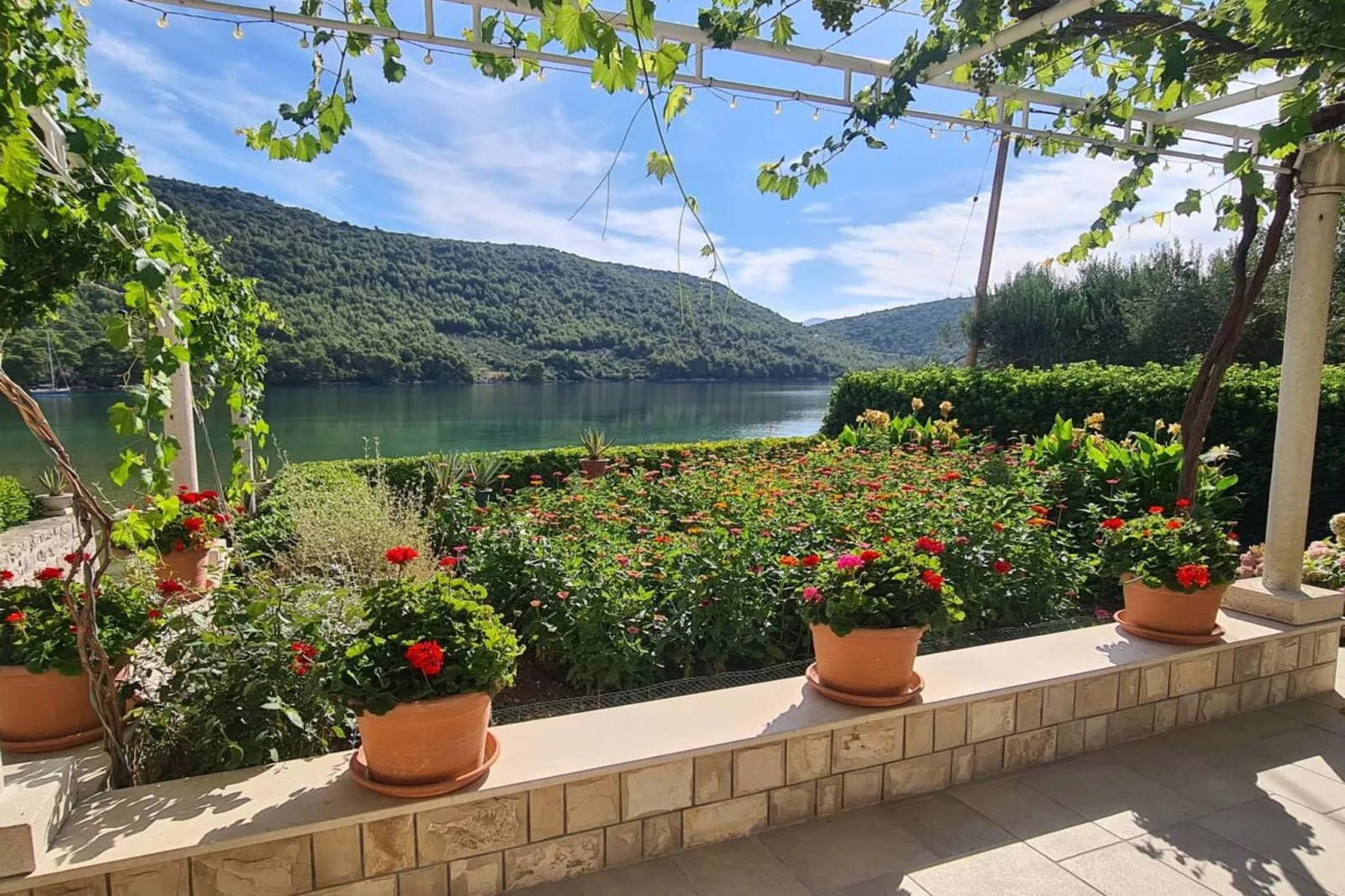 Four bedroom apartment-Buitenlucht