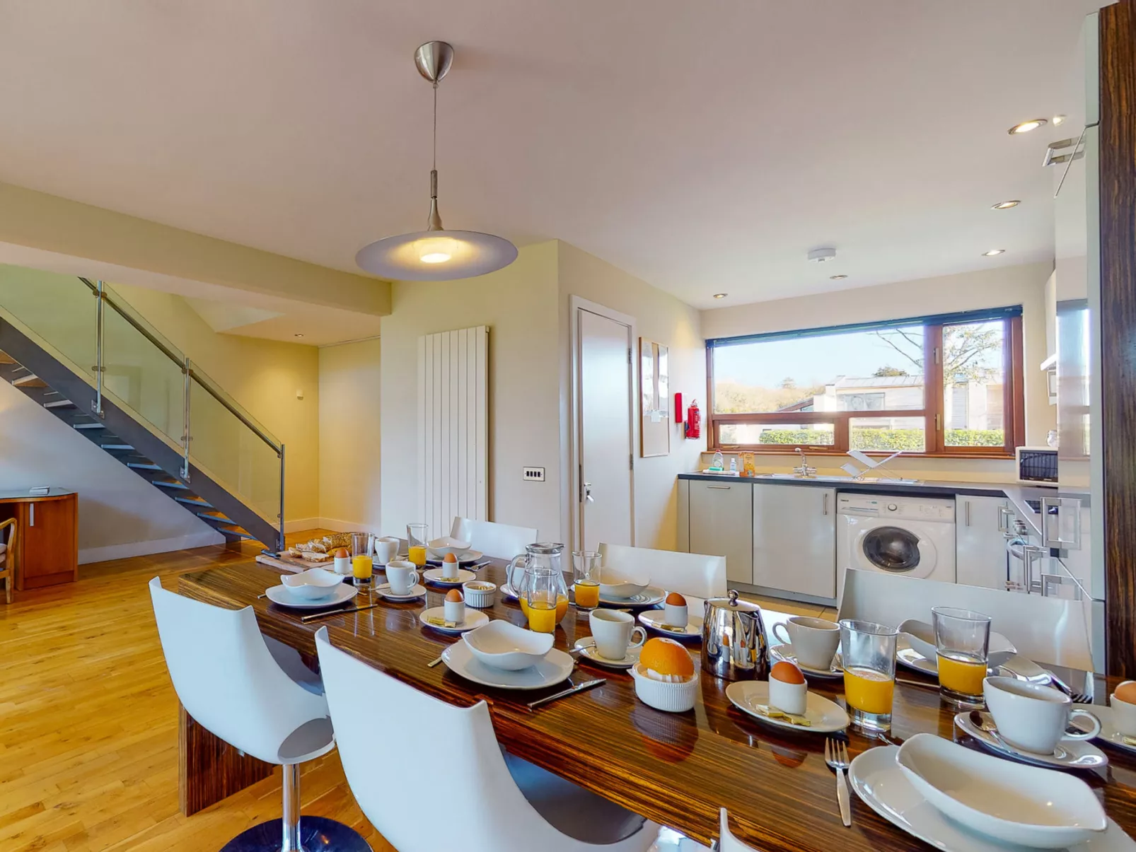 Castlemartyr Lodges (TR4) No 1 (3 Bed)-Binnen