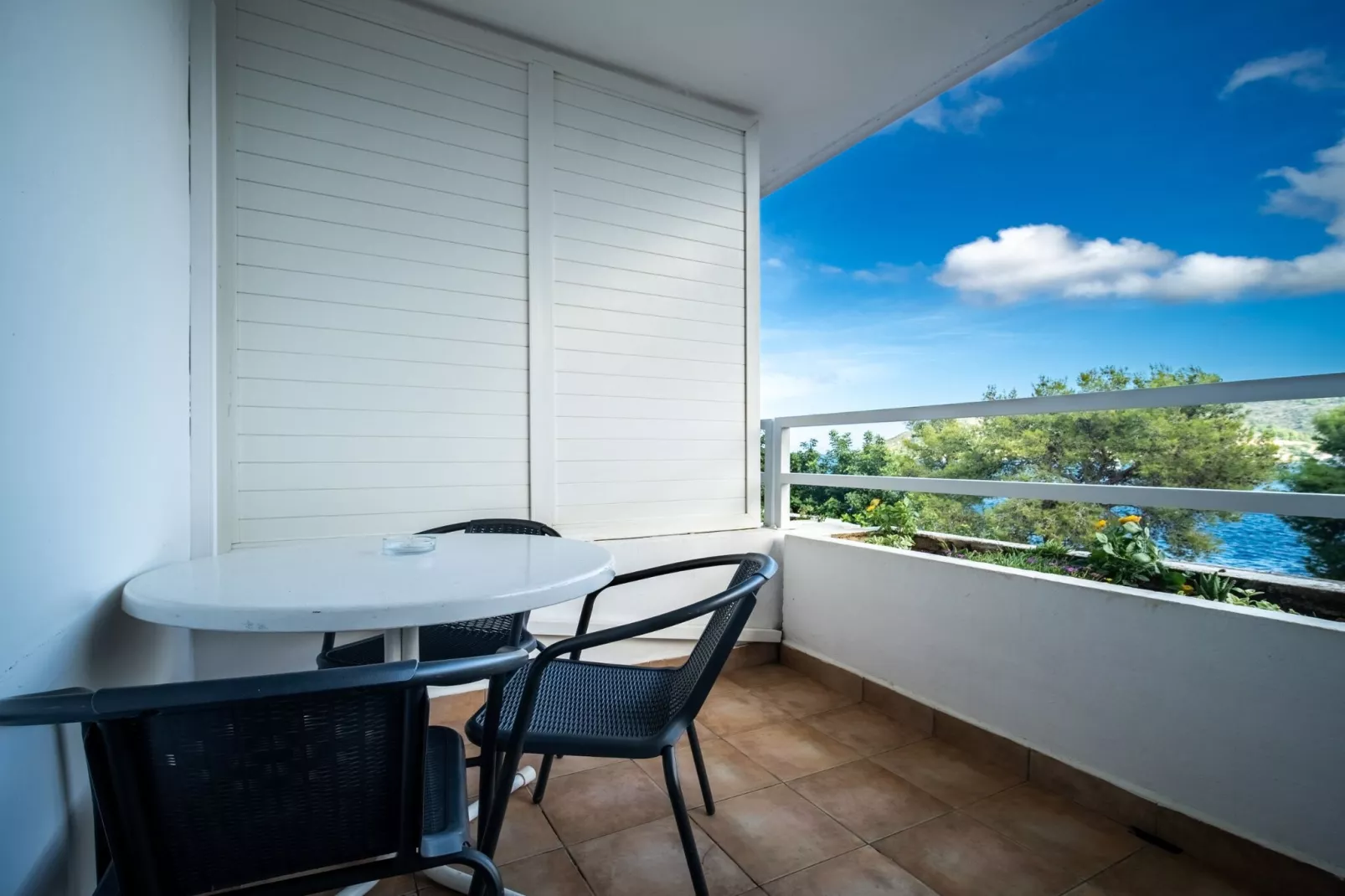 Hotel Issa - Double Room Sea View 12 - Terrasbalkon