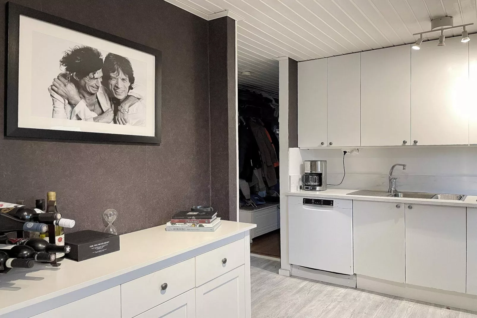 Gezellig toevluchtsoord in het bos met bubbelbad-Binnen